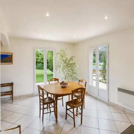 Semesterbostad Spacious Holiday In With Private Pool *